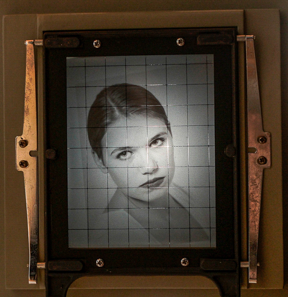 Schwarz-Weiß-Filme entwickeln & Kontaktbögen erstellen – Einführung in die analoge Dunkelkammer